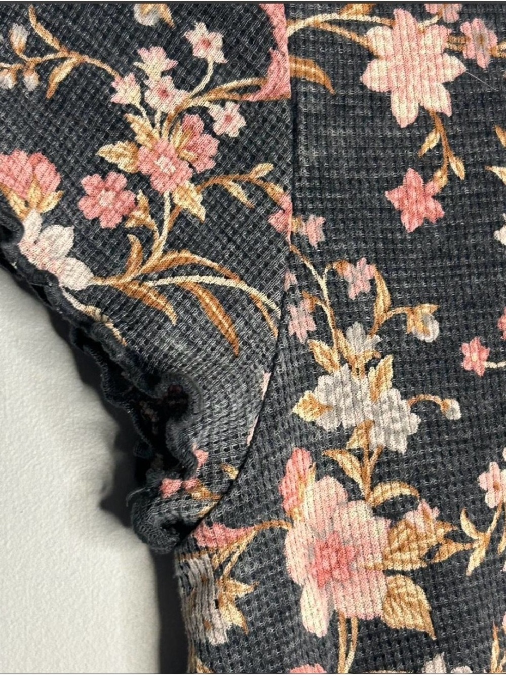 American Eagle Outfitters Black Floral Ribbed Crop Top - Picture 3 of 7